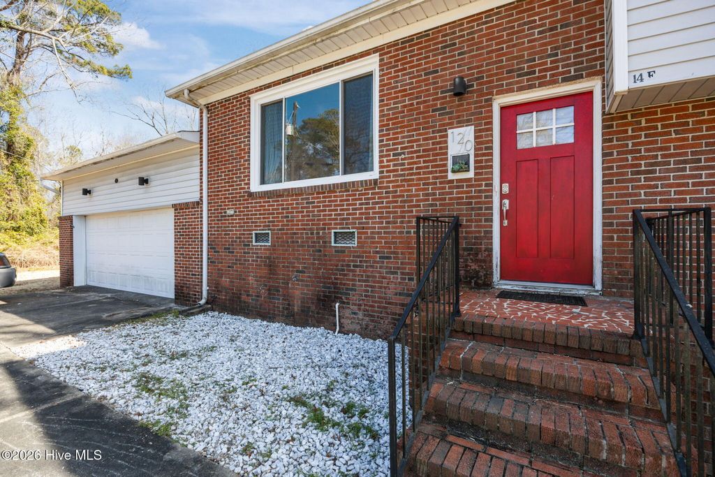 Photo of 120 Jupiter Trail, Jacksonville, NC 28546 (MLS # 100555859)