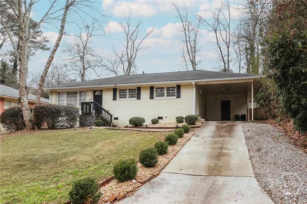 Photo of 578 Woodland Hills Drive, Athens, GA 30606 (MLS # CL343346)