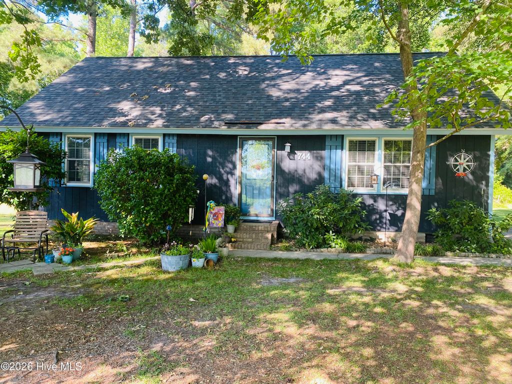 Photo of 744 Mrs Tates Road, Whiteville, NC 28472 (MLS # 100576843)
