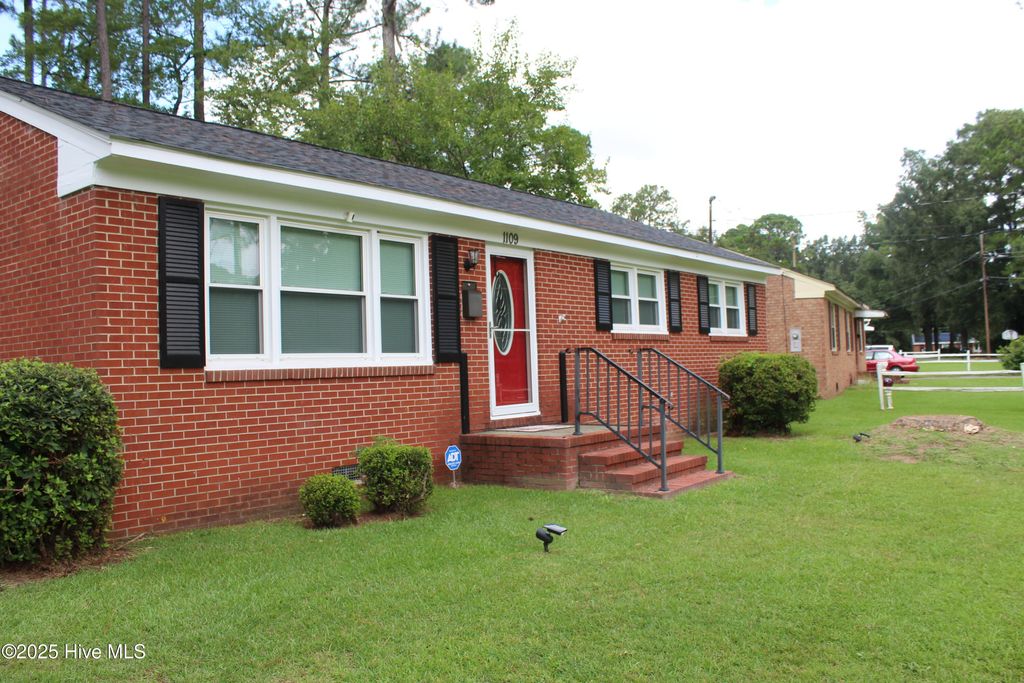 Photo of 1109 Porter Street, Goldsboro, NC 27530 (MLS # 100558585)