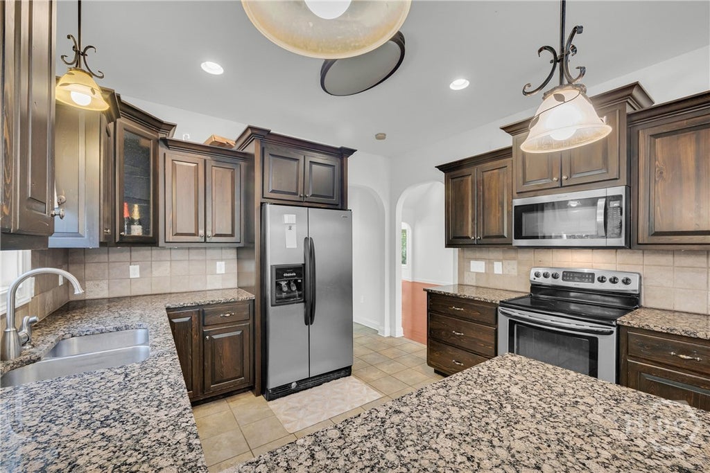 Photo of 95 Racetrack Road, Danielsville, GA 30633 (MLS # CL366684)