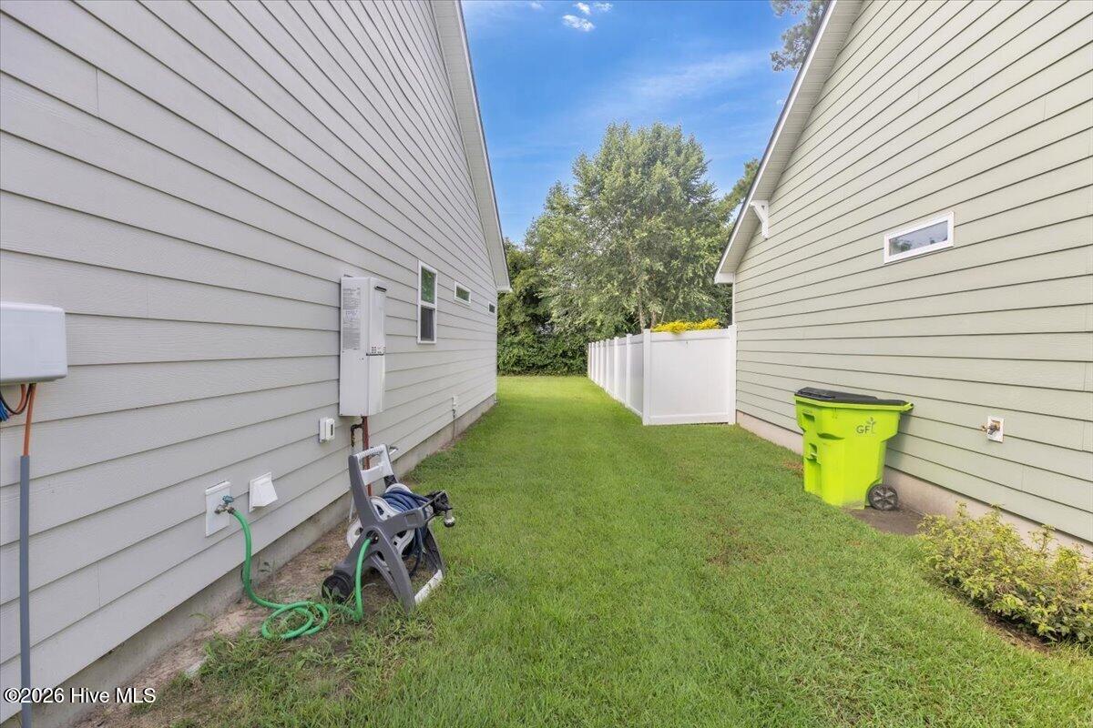101 Grantham Place