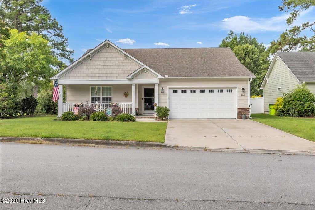 Photo of 101 Grantham Place, New Bern, NC 28560 (MLS # 100594913)