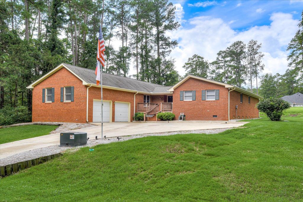 Photo of 256 Brassie Drive, McCormick, SC 29835 (MLS # 554020)