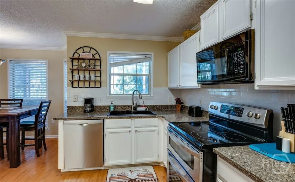 Photo of 584 Oemler Loop, Savannah, GA 31410 (MLS # SA355874)