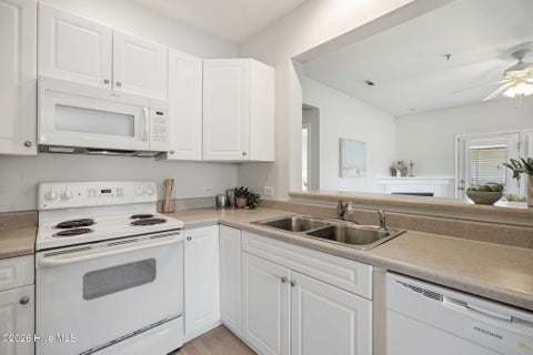 Tiny photo for 730 Indica Court #Apt 102, Wilmington, NC 28405 (MLS # 100589471)
