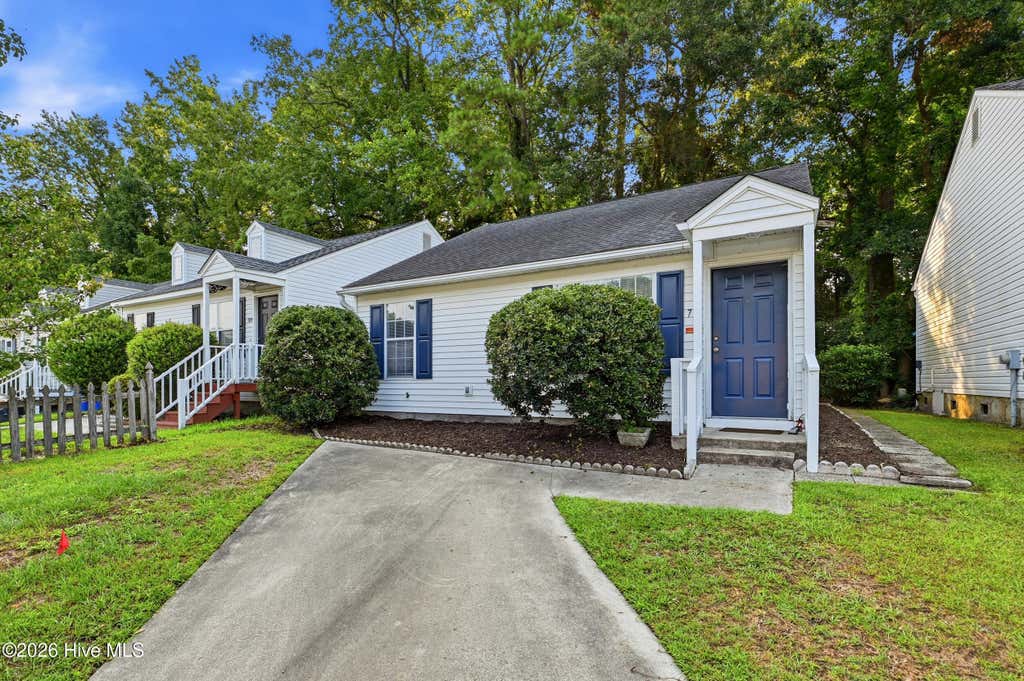 Photo of 711 Varsity Drive, Wilmington, NC 28403 (MLS # 100595975)