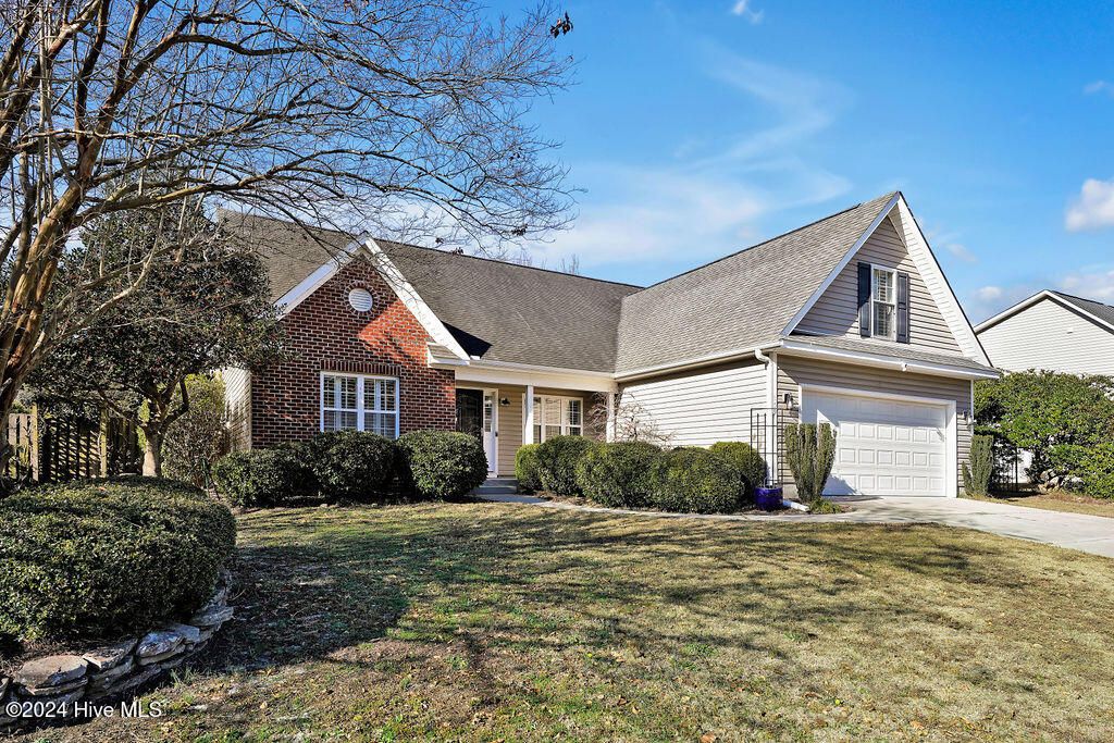 Photo of 159 Emerald Ridge Drive, Hampstead, NC 28443 (MLS # 100576455)