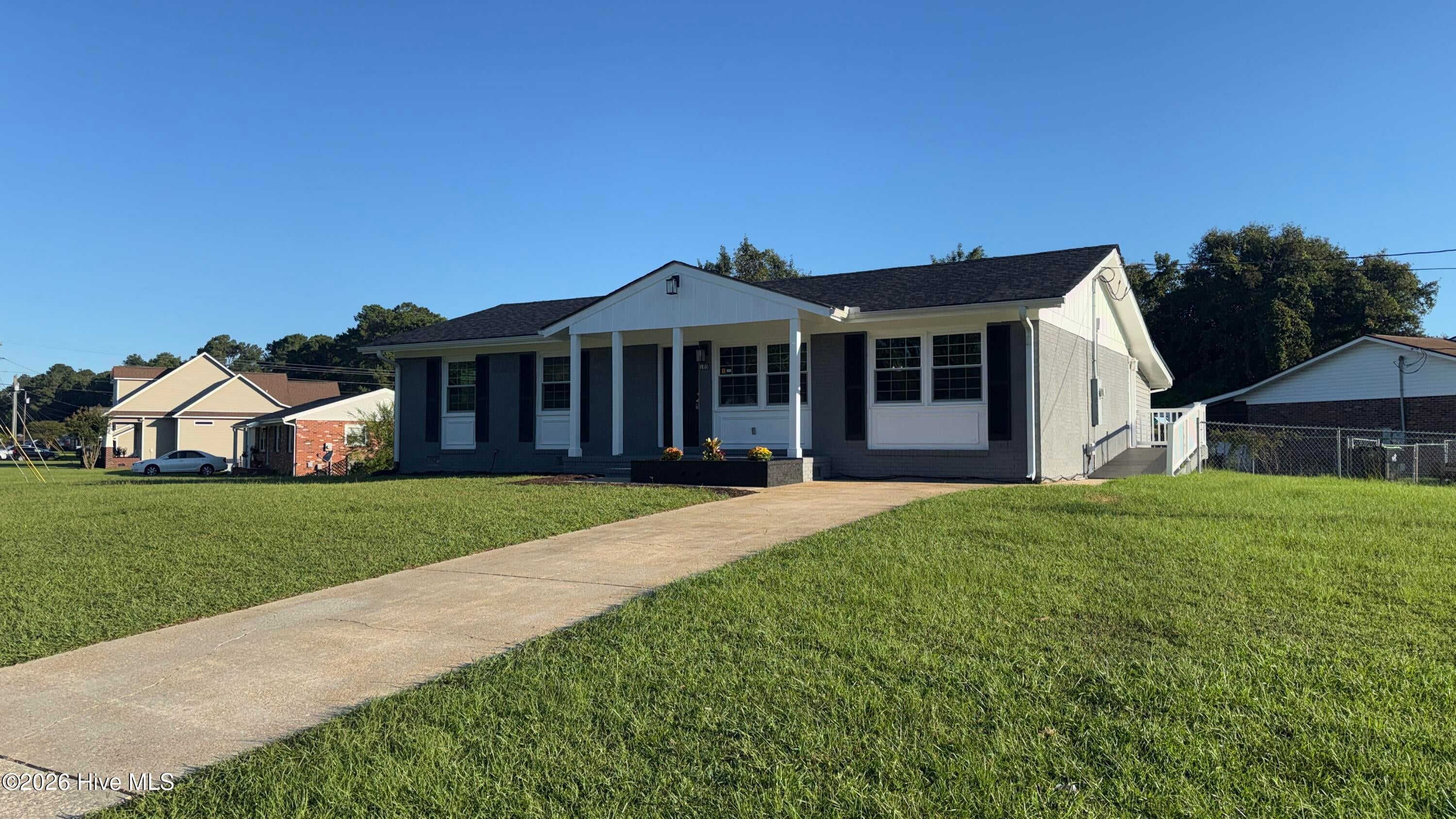105 Yorkshire Drive