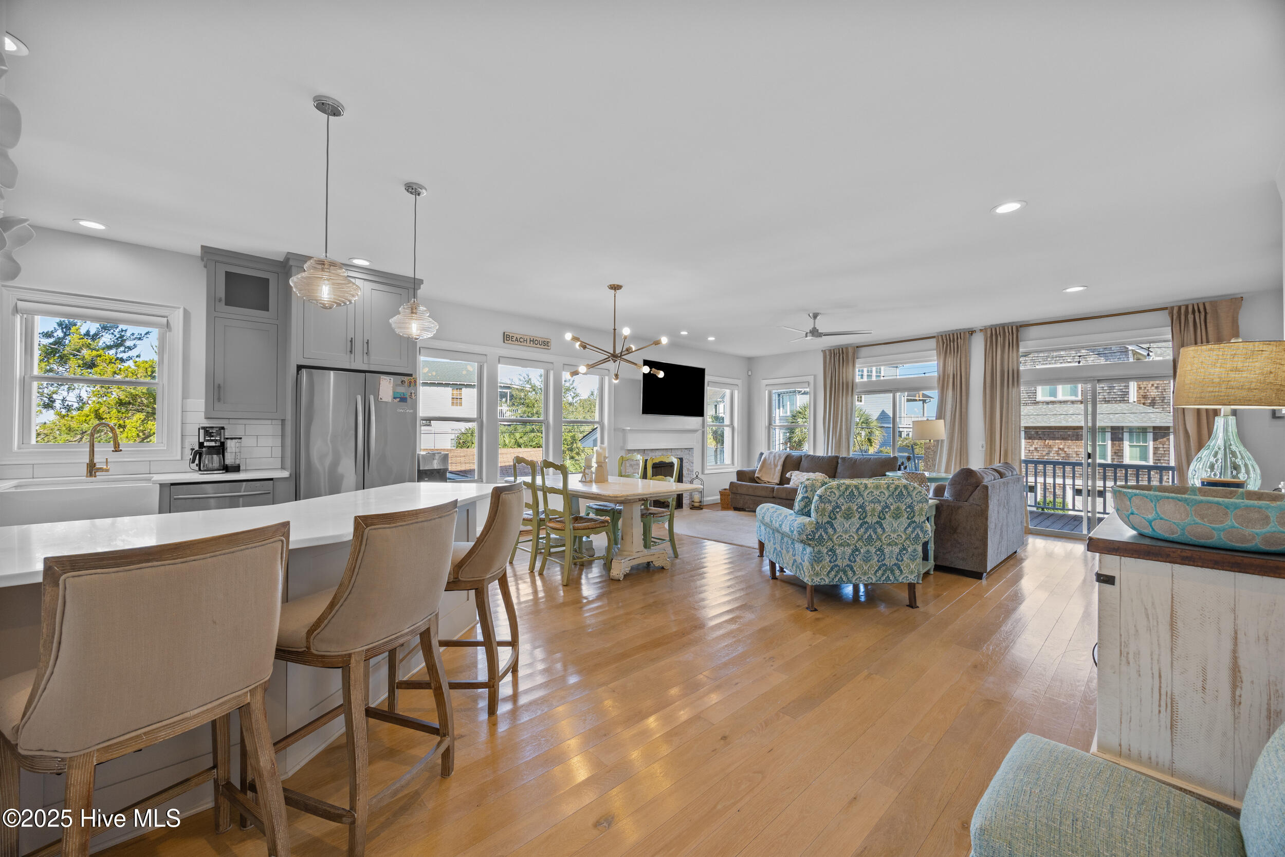 411 N Channel Drive B