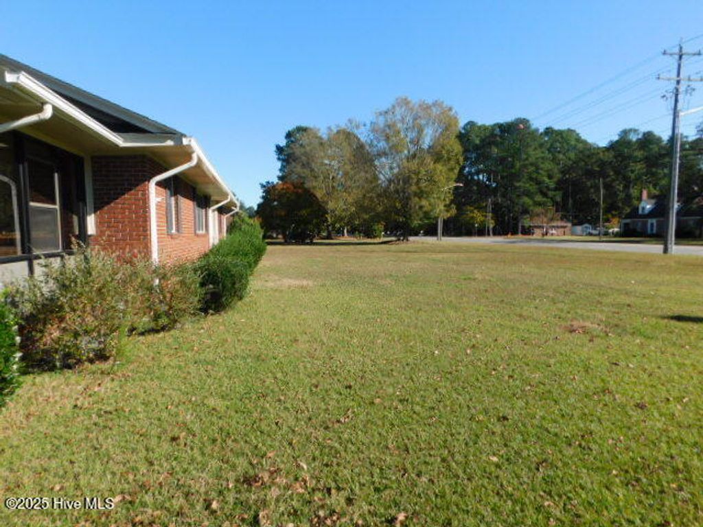 Photo of 2705 N Main Street, Tarboro, NC 27886 (MLS # 100537195)