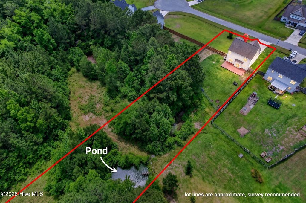 Photo of 117 Sparrows Point Lane, Jacksonville, NC 28540 (MLS # 100574392)