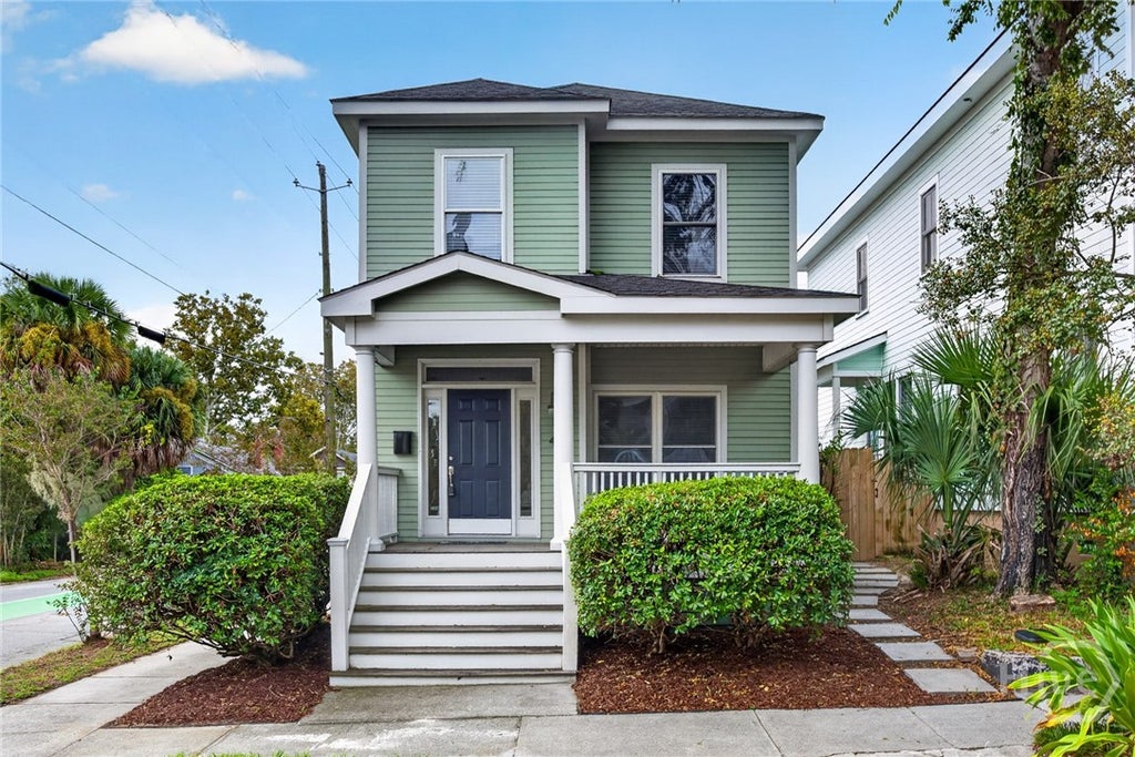 Photo of 425 E 31st Street, Savannah, GA 31401 (MLS # SA364673)