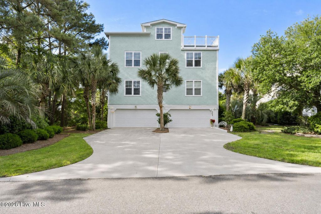 Photo of 5000 Oquinn Boulevard SE # B, Southport, NC 28461 (MLS # 100572524)