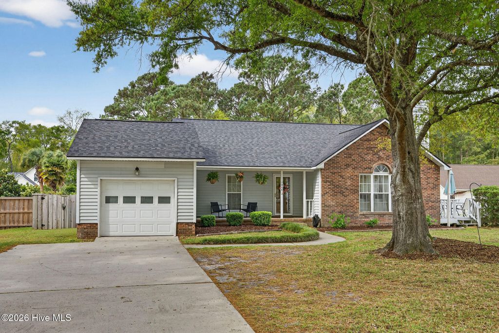 Photo of 1500 Grove Point Road, Wilmington, NC 28409 (MLS # 100565876)