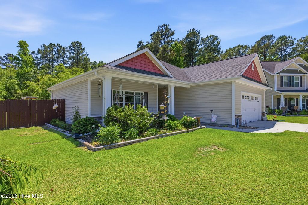 Photo of 801 Little Cardinal Court, Jacksonville, NC 28540 (MLS # 100575098)