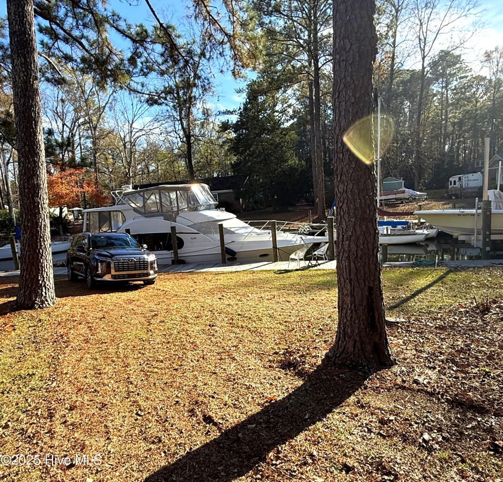 Photo of 50 Gilgo Road, Oriental, NC 28571 (MLS # 100544790)