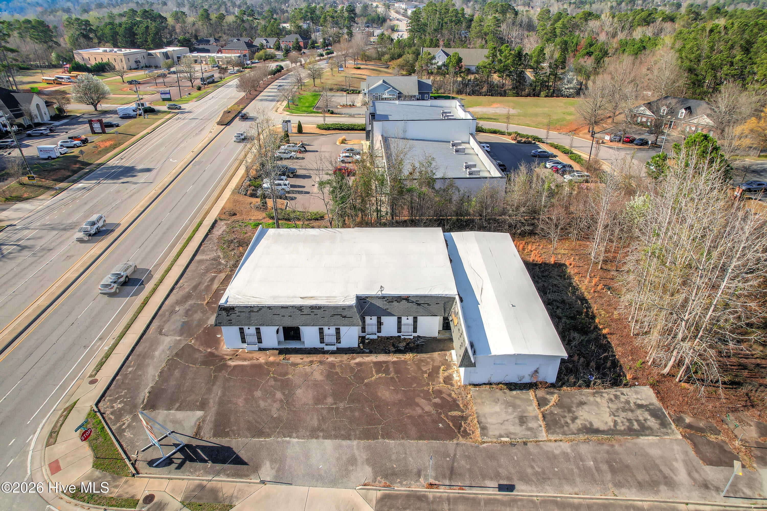 425 Furys Ferry Road