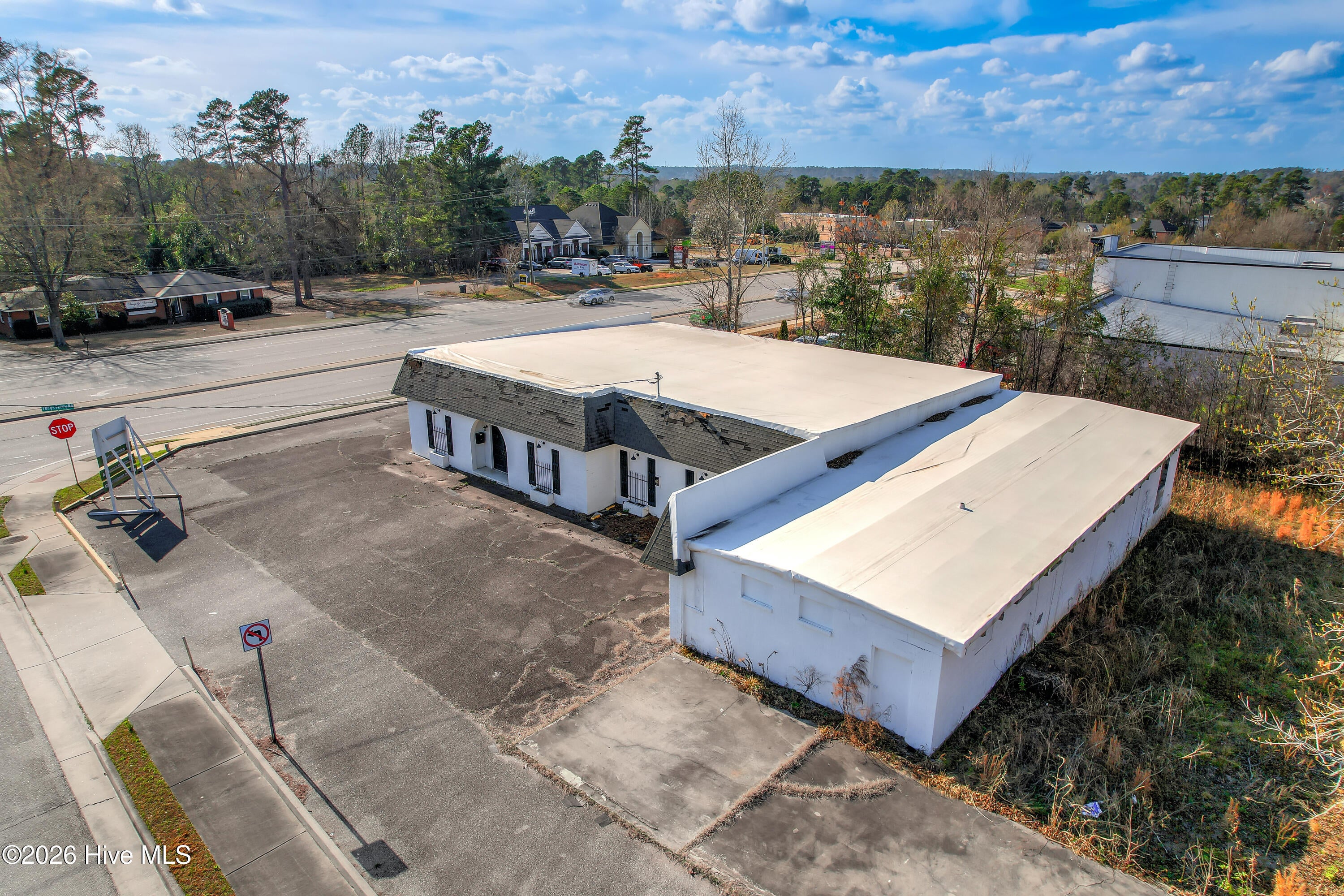 425 Furys Ferry Road