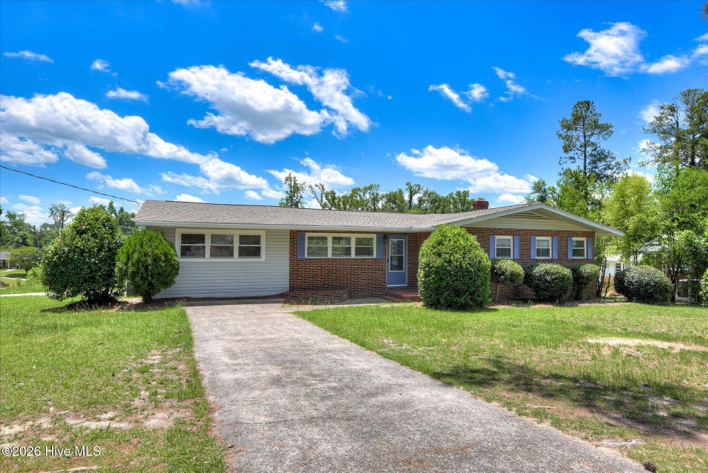Photo of 725 Riverview Drive, North Augusta, SC 29841 (MLS # 100584544)