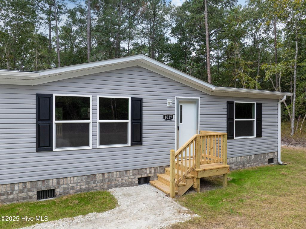 Photo of 1017 Backfin Place SE, Bolivia, NC 28422 (MLS # 100532325)