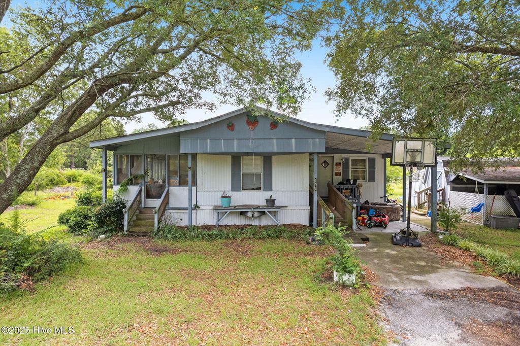 Photo of 102 Victory Lane, Leland, NC 28451 (MLS # 100547622)