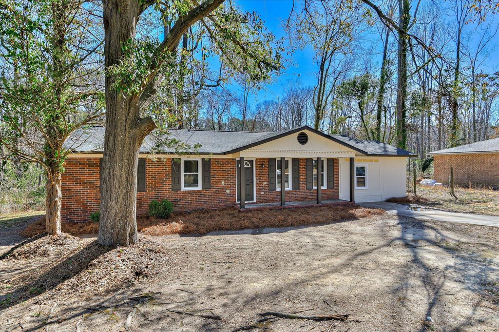 Photo of 3510 Edgeworth Drive, Hephzibah, GA 30815 (MLS # 552158)