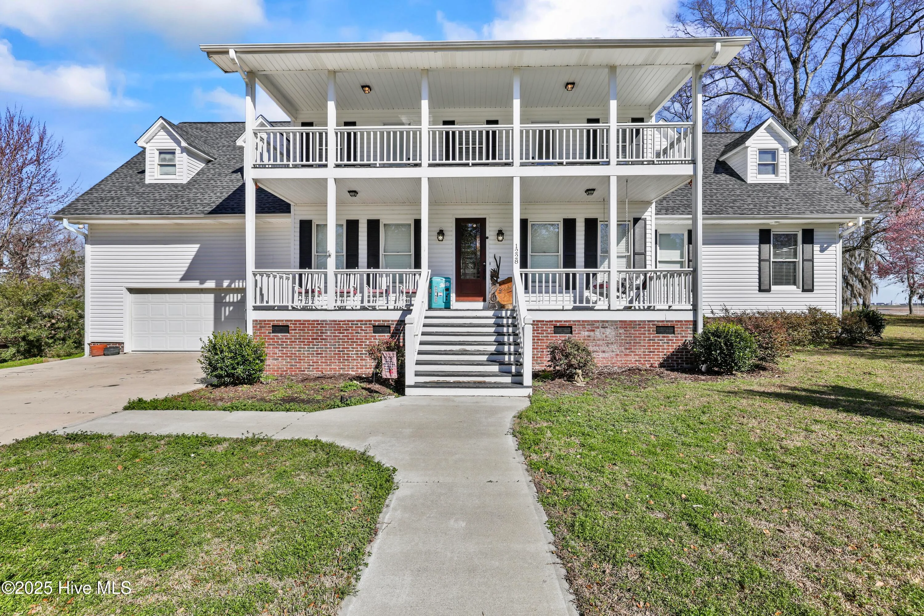 1228 Liberty Landing Road SE