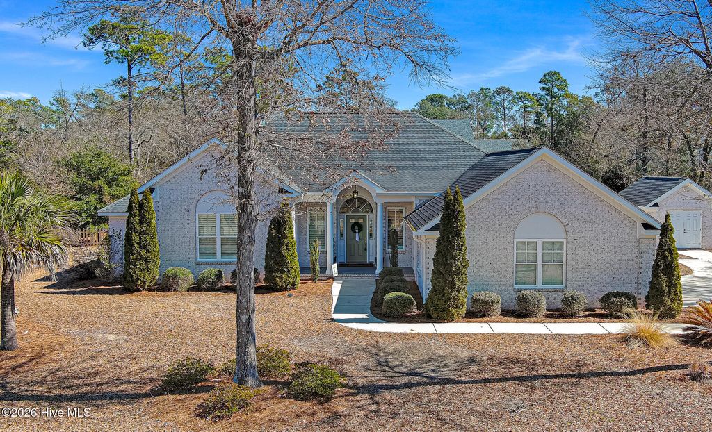 Photo of 204 Nottingham Lane, Morehead City, NC 28557 (MLS # 100557009)