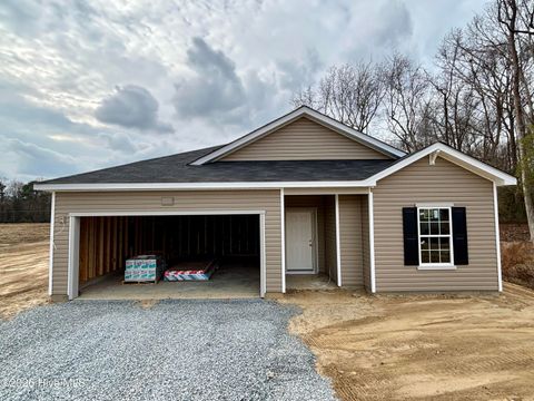 Homes For Sale - 111 Rubyfield Court<br/> Fremont, NC 27830