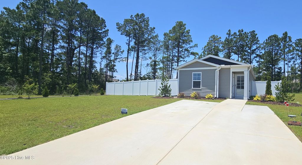 Photo of 1791 Penelton Court SE, Bolivia, NC 28422 (MLS # 100494043)