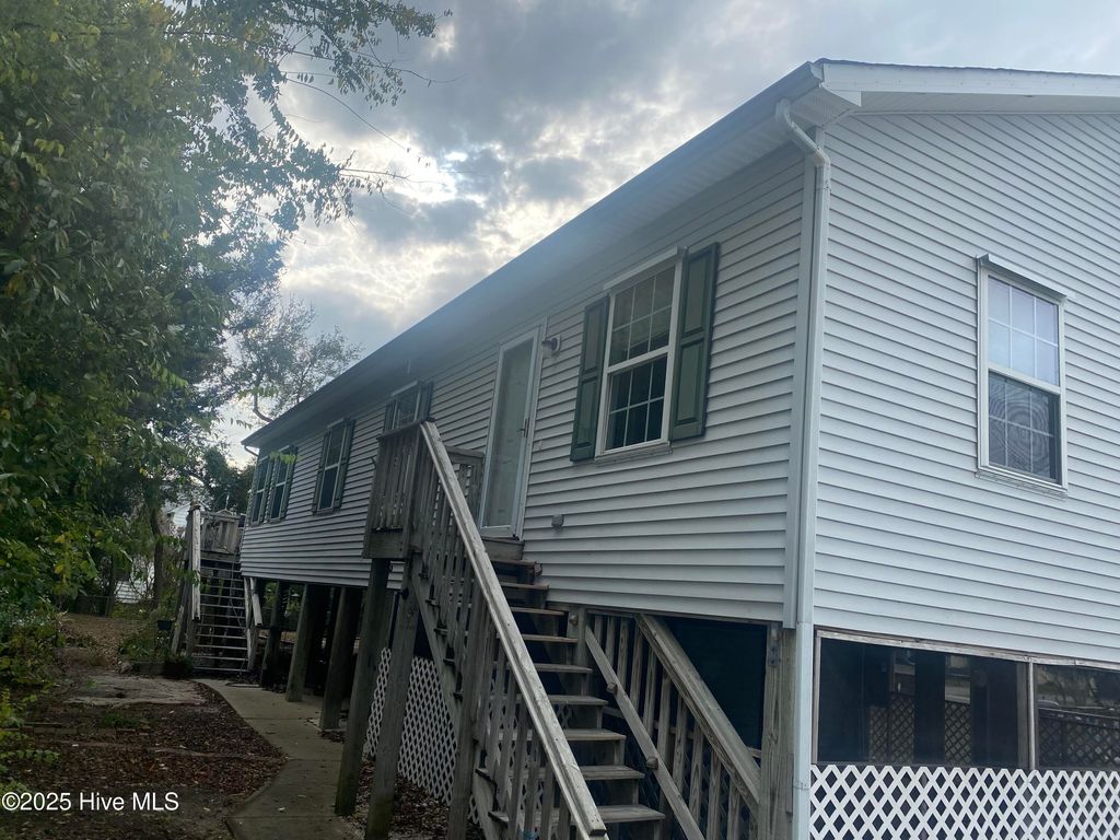 Photo of 317 Fayetteville Avenue #B, Carolina Beach, NC 28428 (MLS # 100565236)