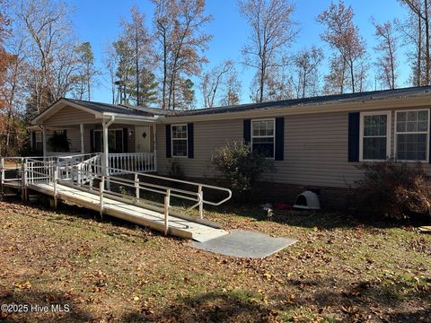 Homes For Sale - 19161 Laurel Hill Church Road<br/> Laurel Hill, NC 28351