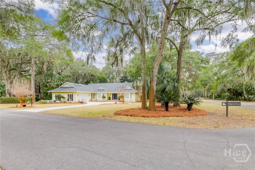 Photo of 1 Hedgewood Lane, Savannah, GA 31411 (MLS # SA350640)