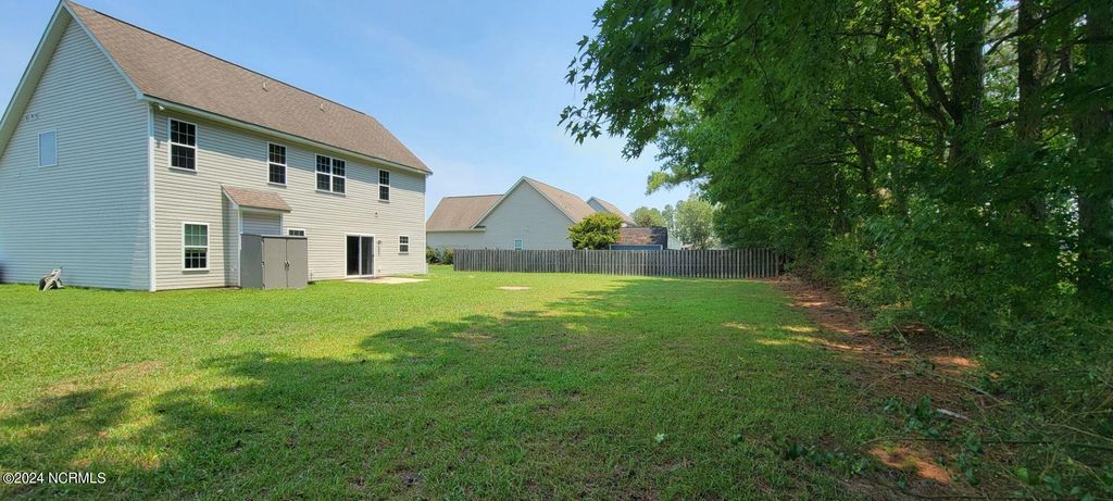 Photo of 225 Maidstone Drive, Richlands, NC 28574 (MLS # 100556594)