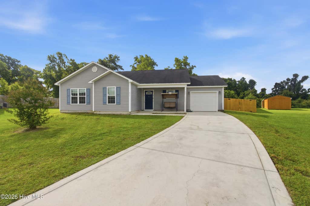 Photo of 613 Denim Drive, Richlands, NC 28574 (MLS # 100595037)