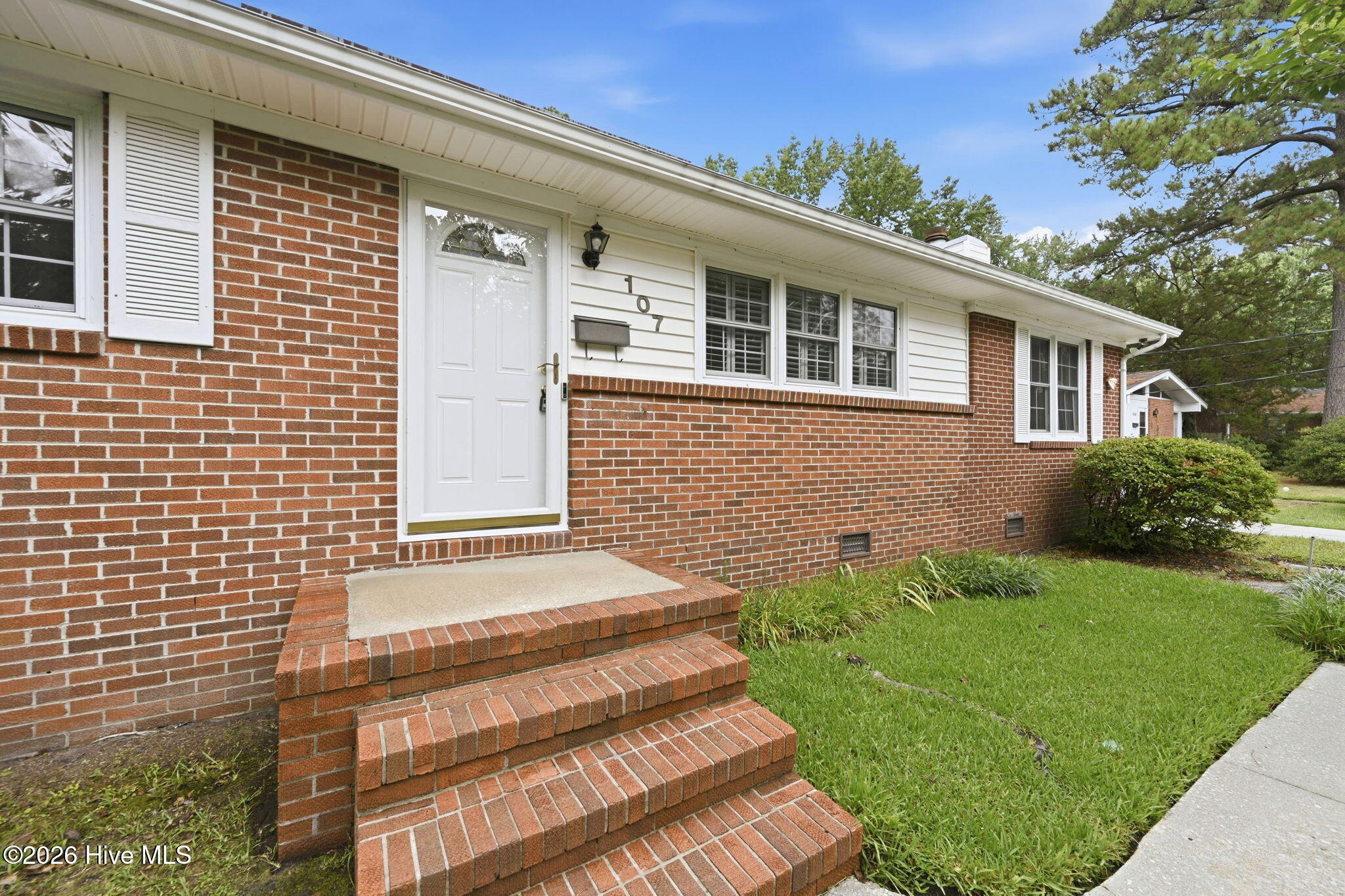 107 Arthur Court
