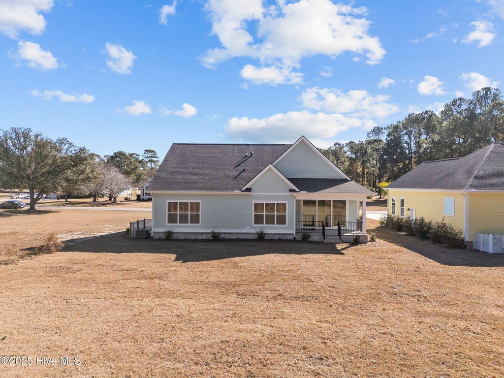 Photo of 498 Genoes Point Road SW, Supply, NC 28462 (MLS # 100532112)