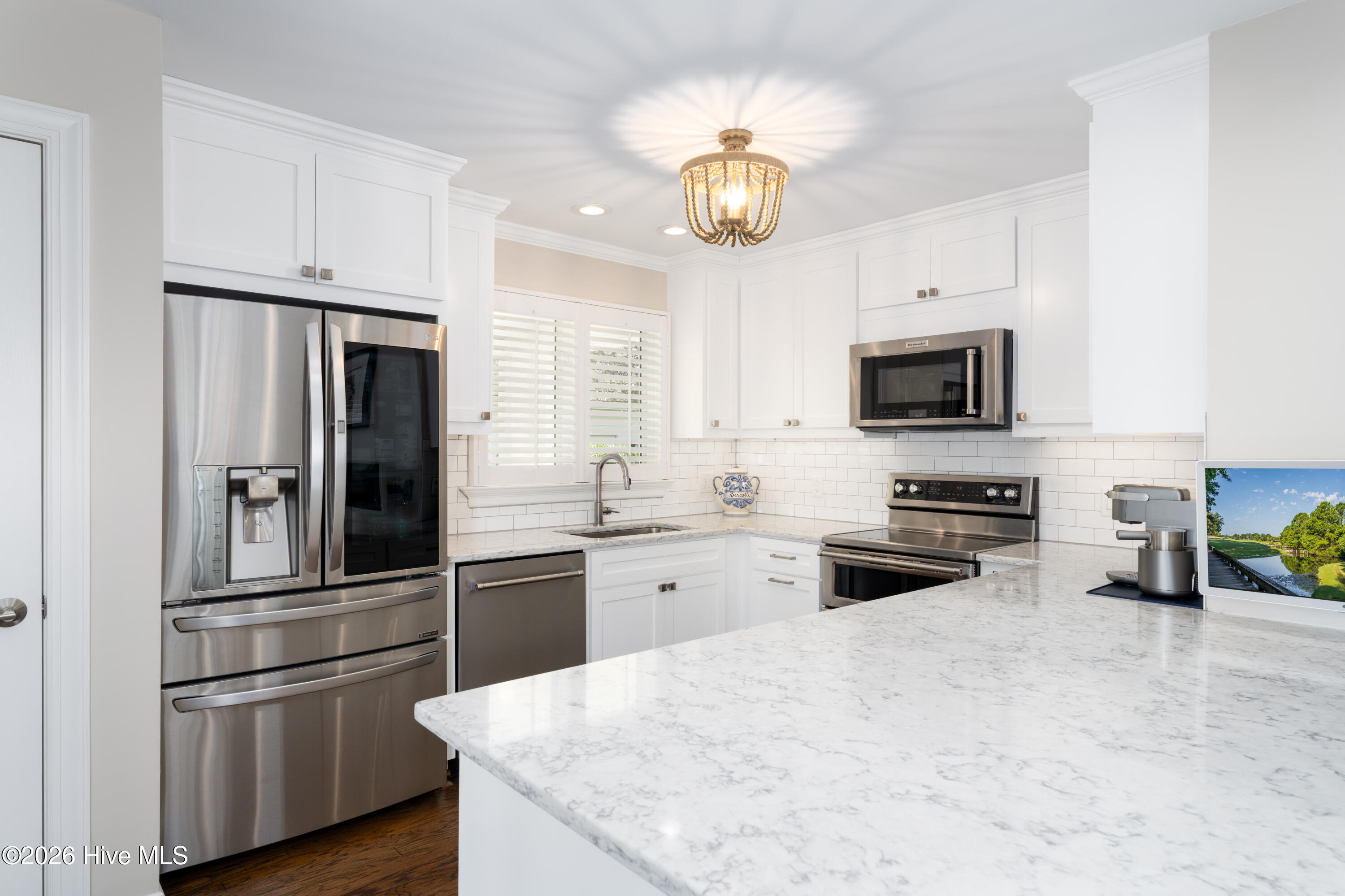 1806 Glen Eagles Lane