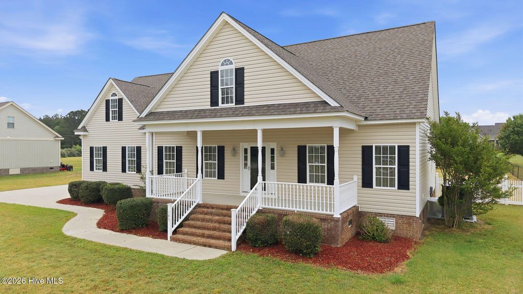 Photo of 165 W Beulah Road, Nashville, NC 27856 (MLS # 100571584)