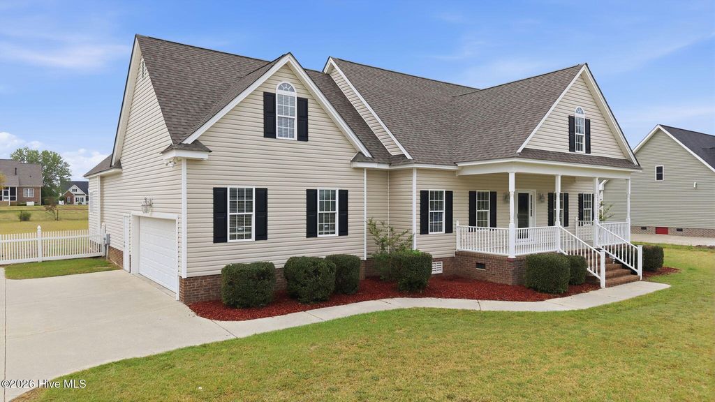 Photo of 165 W Beulah Road, Nashville, NC 27856 (MLS # 100571584)