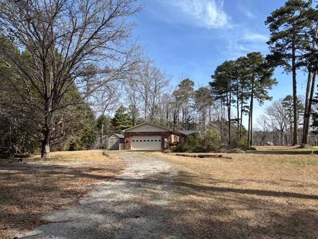 Photo of 3021 Fairway Drive, Thomson, GA 30824 (MLS # 552546)