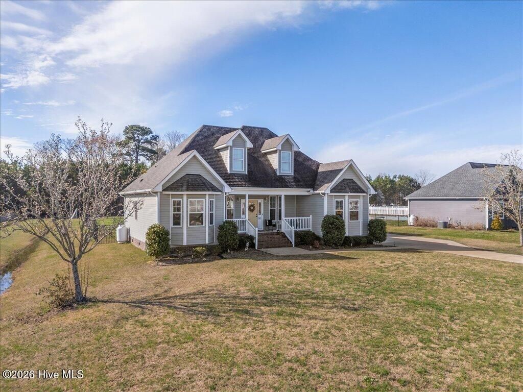 Photo of 152 Moyock Landing Drive, Moyock, NC 27958 (MLS # 100559951)