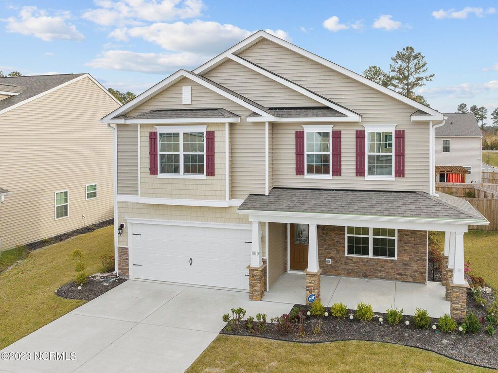 Photo of 1010 Kellie Court, New Bern, NC 28562 (MLS # 100554001)