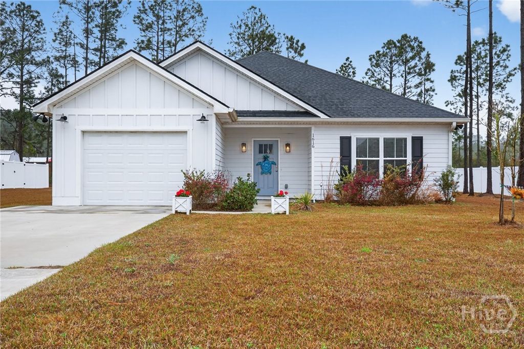 Photo of 1616 Ashantilly Drive, Darien, GA 31305 (MLS # SA350431)