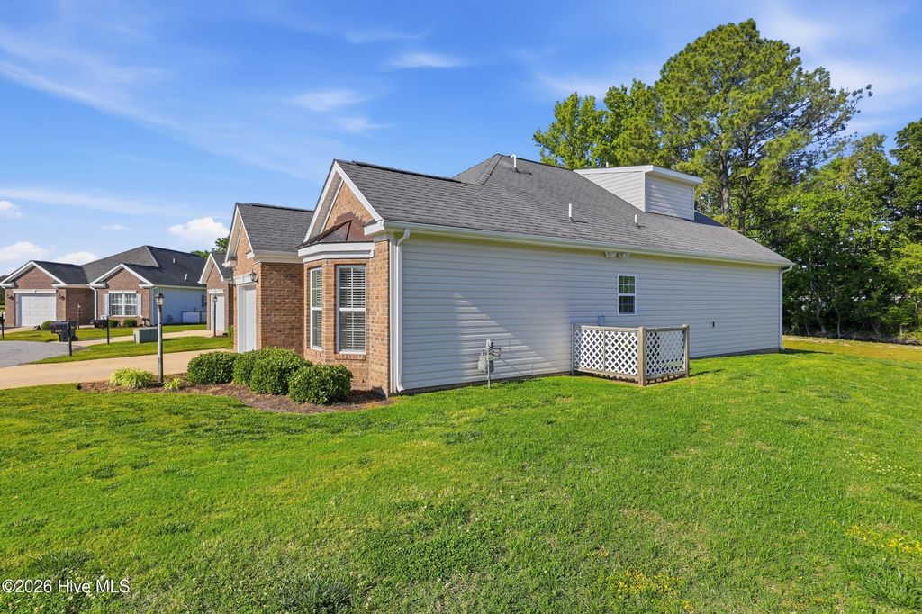 Photo of 113 Brant Court, Elizabeth City, NC 27909 (MLS # 100568787)