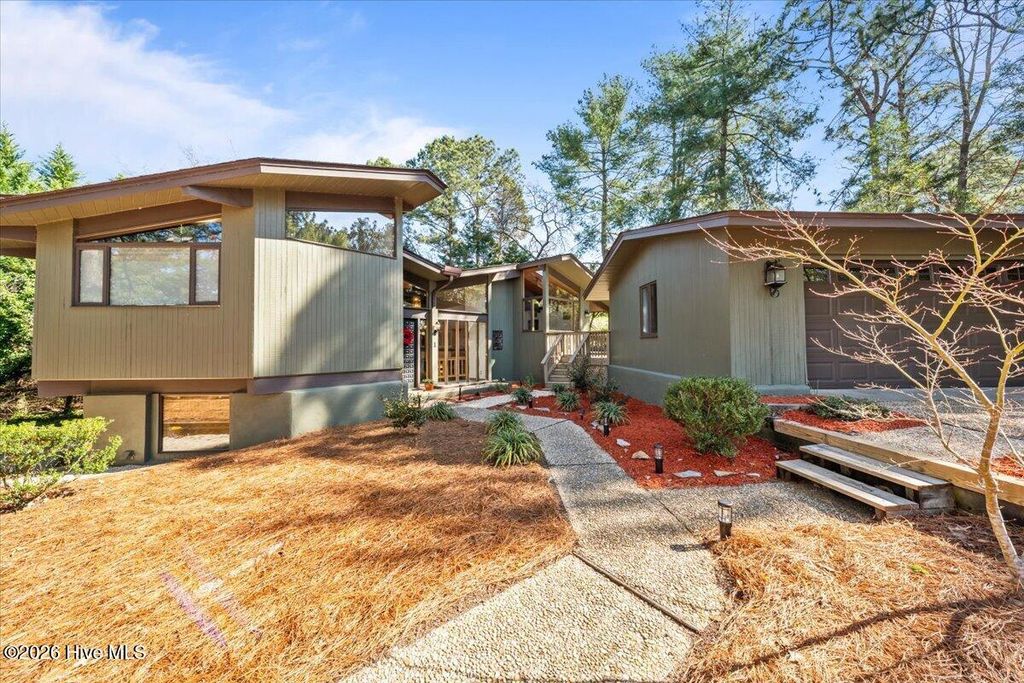 Photo of 1 Lake Vista Lane, Pinehurst, NC 28374 (MLS # 100560655)