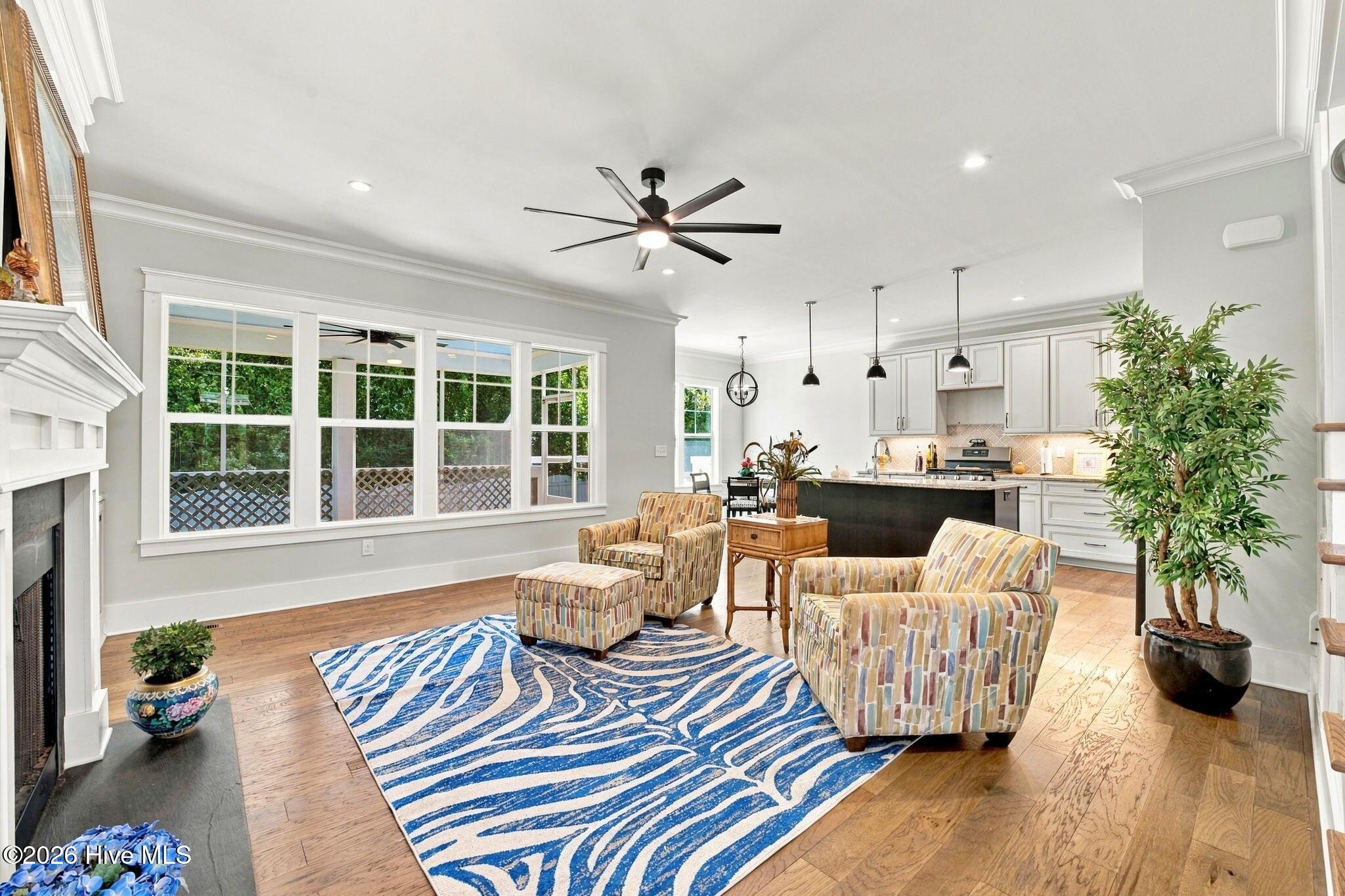 212 Shoreview Drive