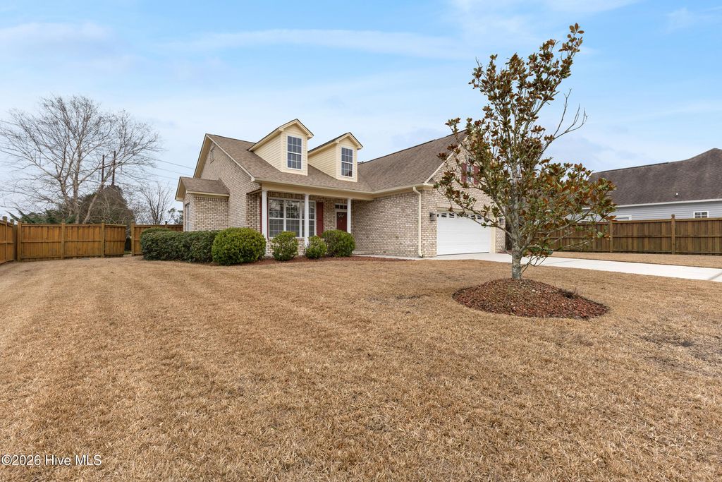 Photo of 1019 Meadowgrass Lane, Leland, NC 28451 (MLS # 100557149)