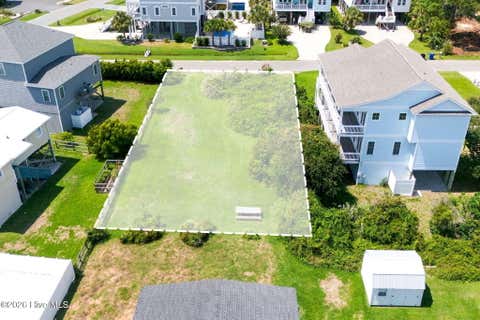 Tiny photo for 210 SE 76th Street, Oak Island, NC 28465 (MLS # 100598032)